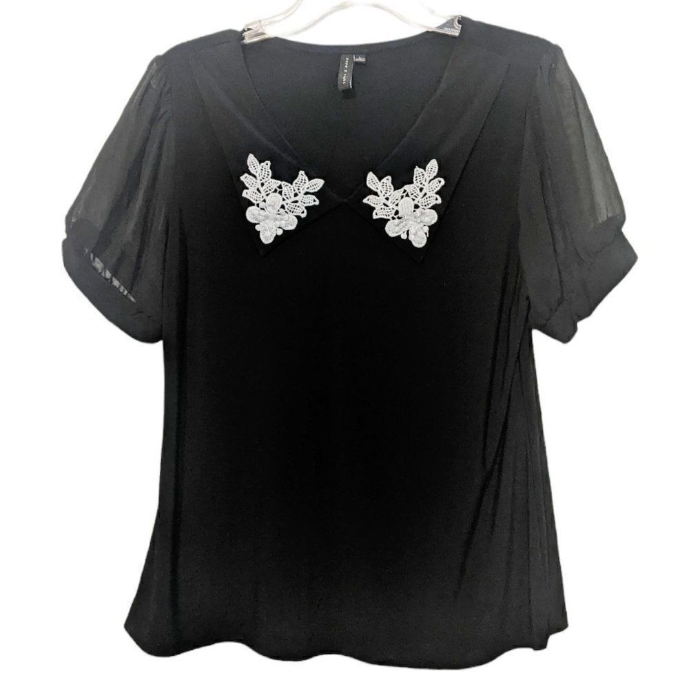 Zero 2 Eight Black Blouse, Vintage-inspired Lace Applique Collar Size L‎